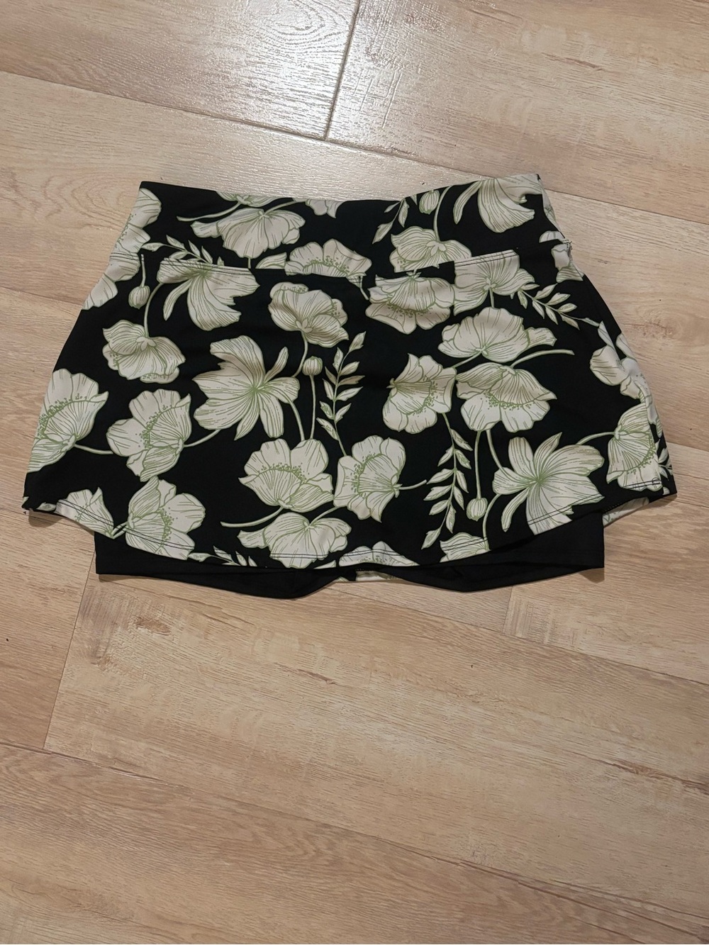 Cynthia Rowley Black Skort with Cream Floral Pattern